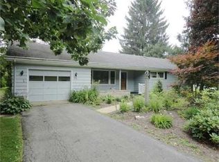 75 George Junior Rd, Grove City, PA 16127