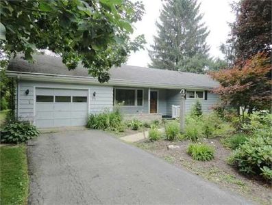 75 George Junior Rd, Grove City, PA, 16127