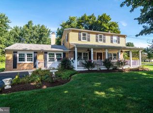 17 E Cornwall Dr, Chalfont, PA 18914