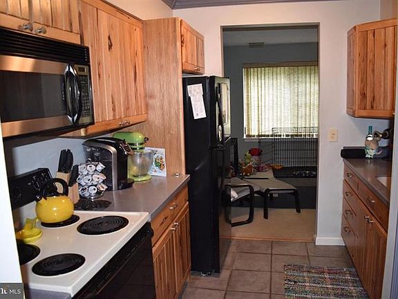 3rd image of 6537 China Grove Ct