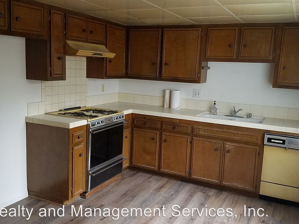 1st image of 12132 Downey Ave APT 103