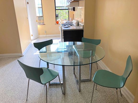 2nd image of 416 Stanhope St APT 1R