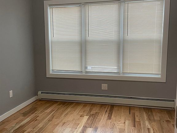 5th image of 473 Bergen Ave #1