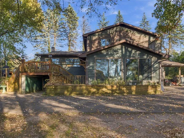 1450 S State Rd, Davison, MI 48423