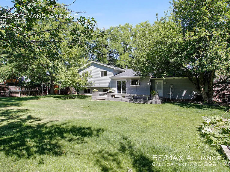 2435 Evans Ave — Photo 22