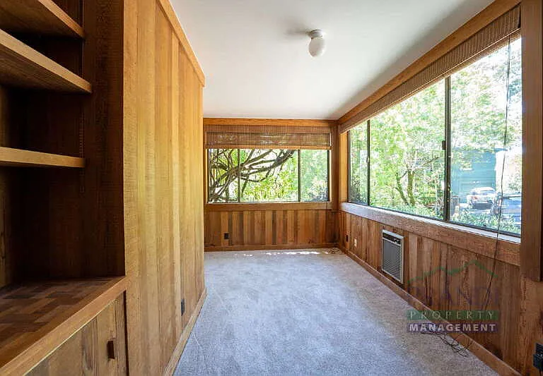 2 Ahrens Ln — Photo 22