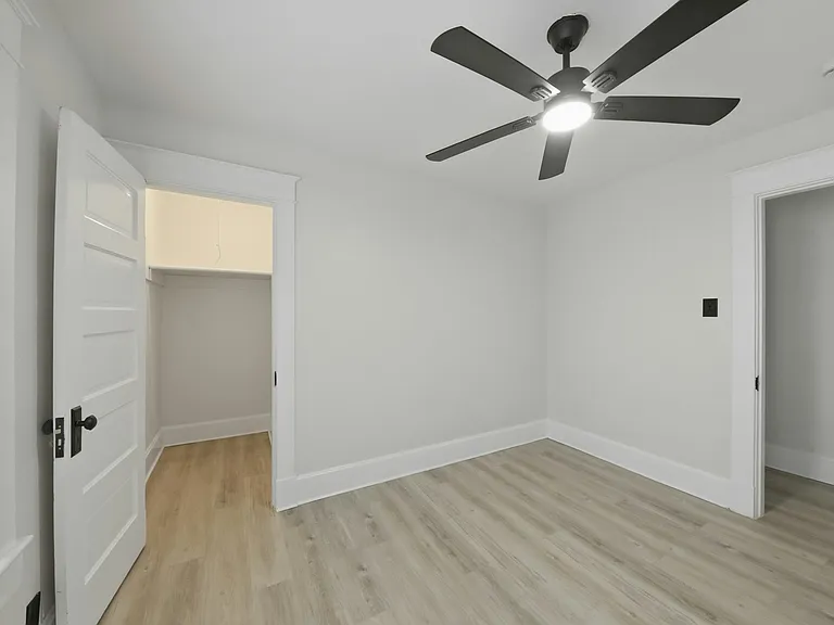 1400 Woodlawn Ave #1400 — Photo 13