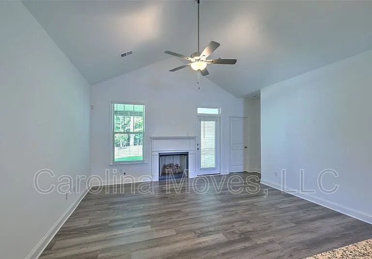 108 Landry Ln — Photo 11