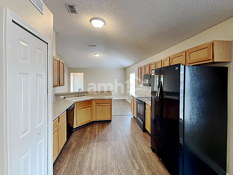 6076 Scenic Meadow Ln — Photo 3