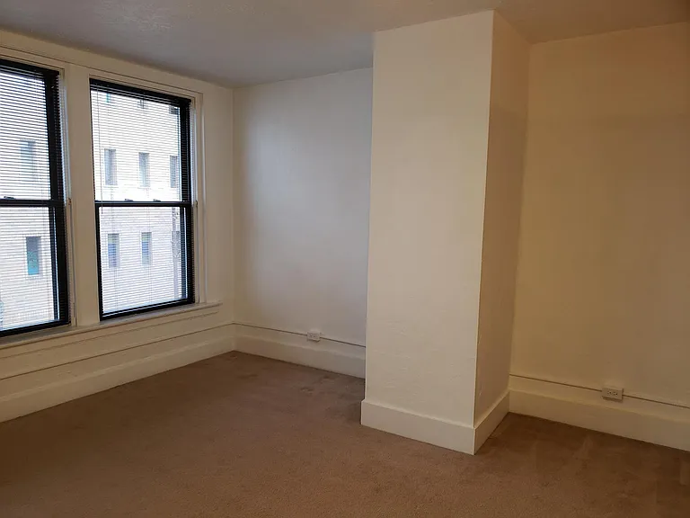 111 Smithfield St — Photo 10
