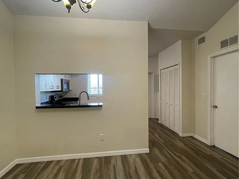 8555 Bernwood Cove Loop #112 — Photo 10