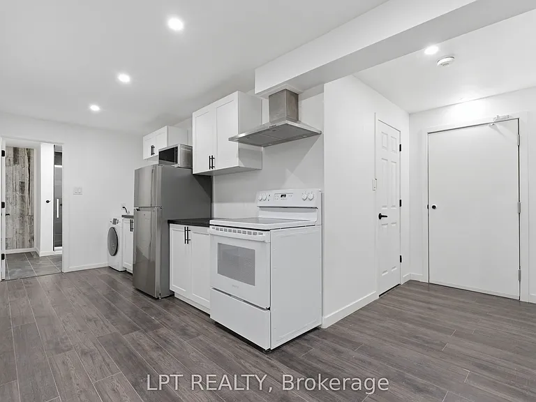 3401 Regiment Rd — Photo 10