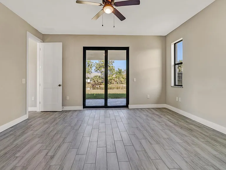 10621 Landau Ln — Photo 7