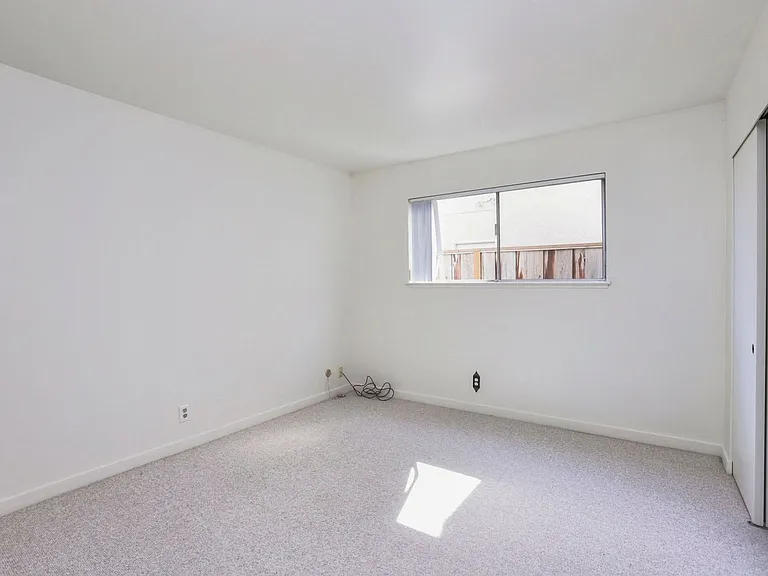 330 Sea Horse Ct — Photo 11