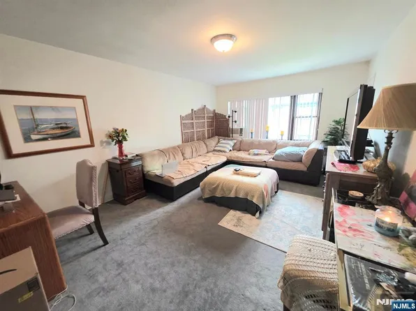 2165D N Central Rd APT D, Fort Lee, NJ 07024
