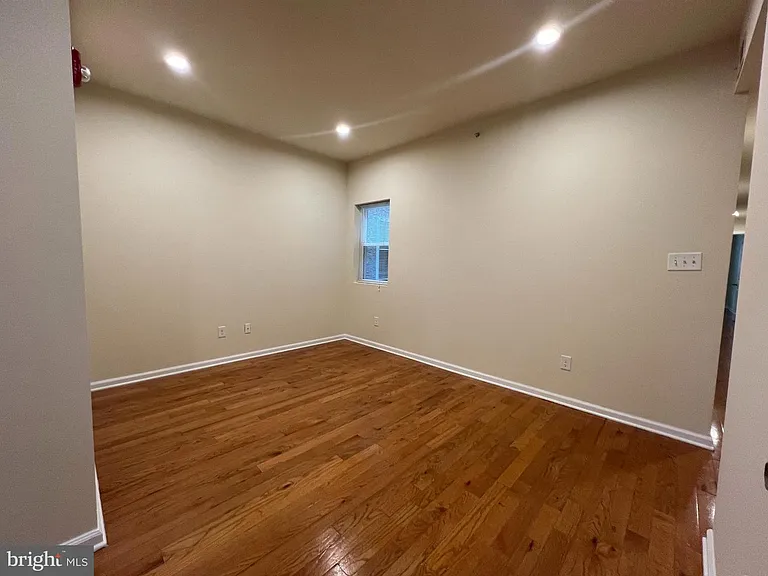 1516 W Diamond St #C — Photo 14