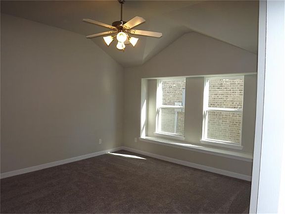 4th image of 2554 Wood Park Blvd