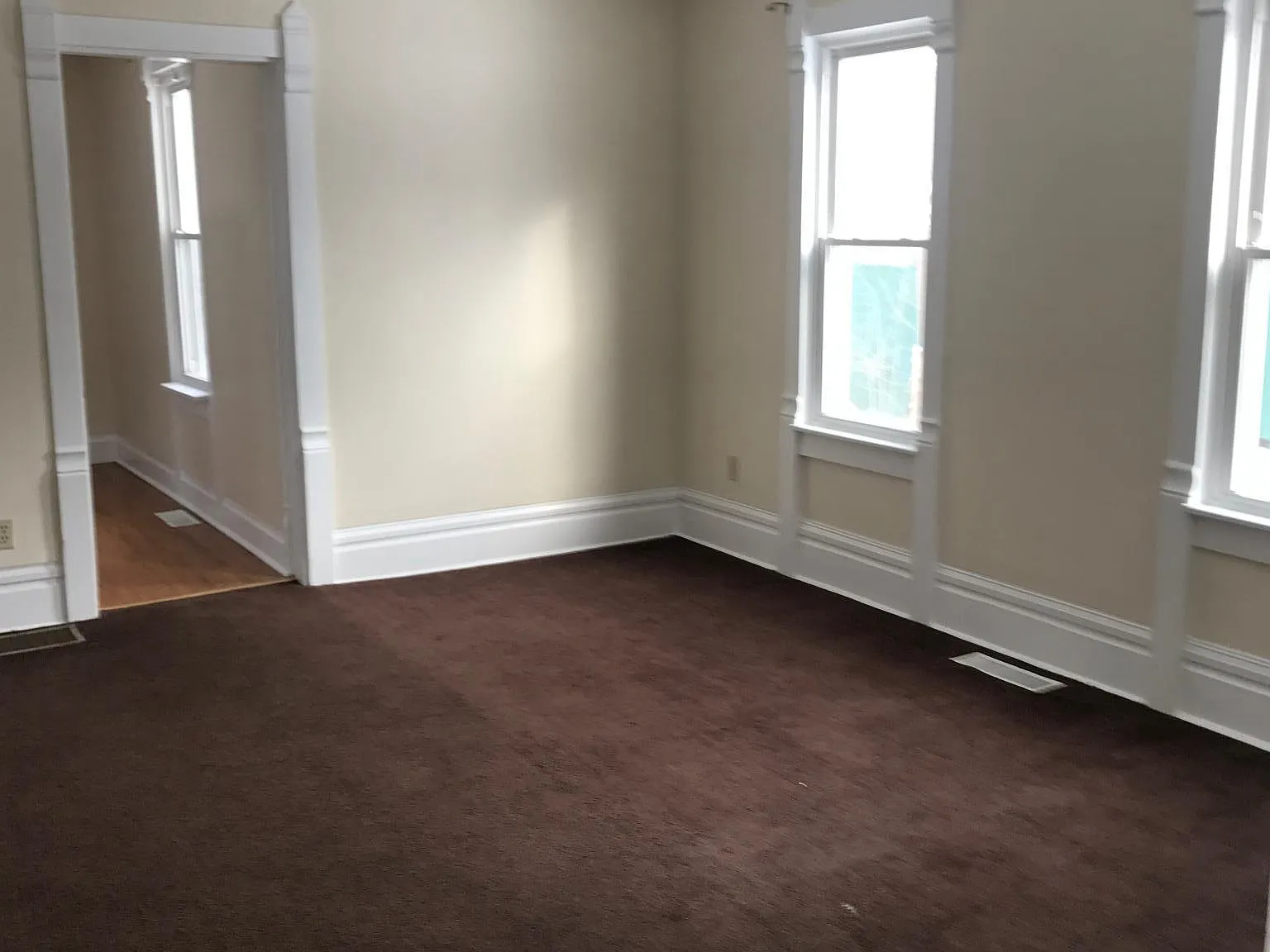 3 bed, 1280 sqft, $1,500 — Photo 3