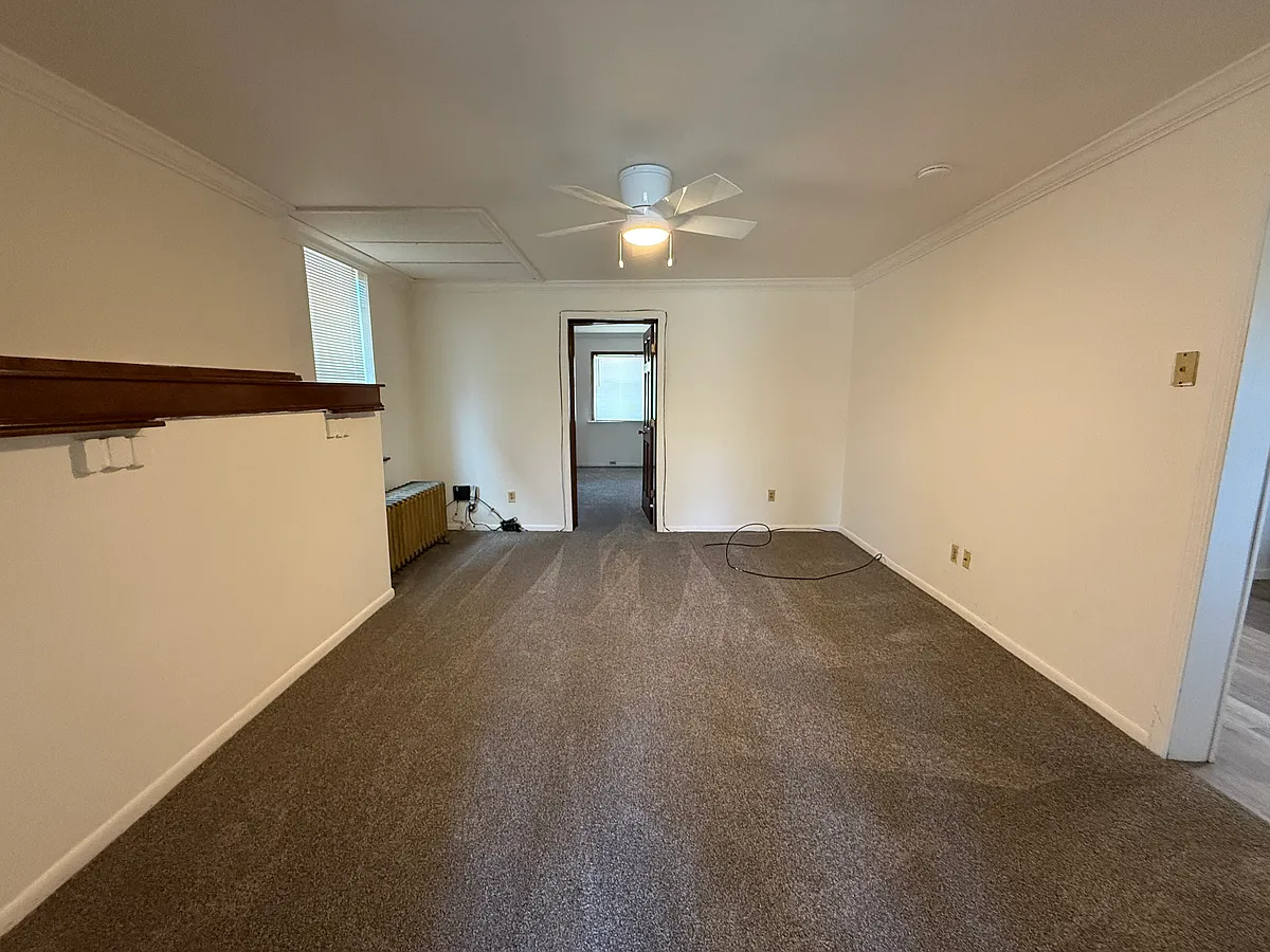 Building Photo - 7418 Irvine St #1