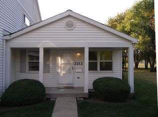 2212 Brent Ct, Schaumburg, IL 60194
