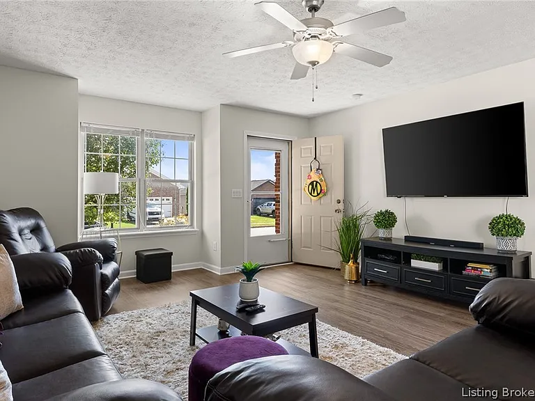 7836 Joseph Dr — Photo 4