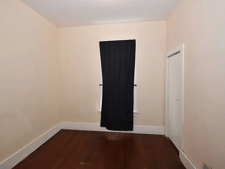 1327 Corby Blvd — Photo 12