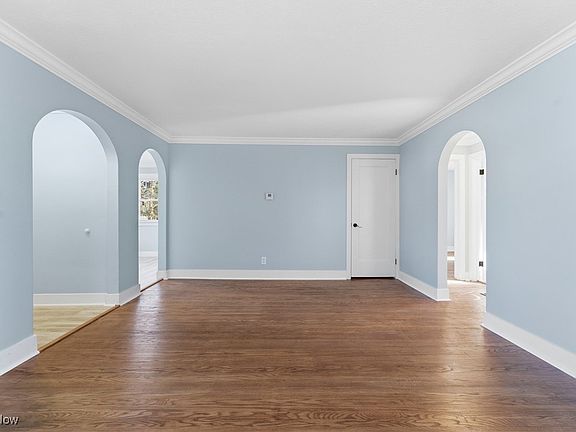 5th image of 1202 28th St NE