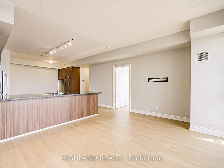 89 S Town Centre Blvd #805 — Photo 12