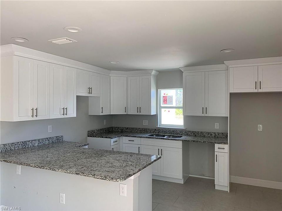 2nd image of 5010/12 Centennial Blvd