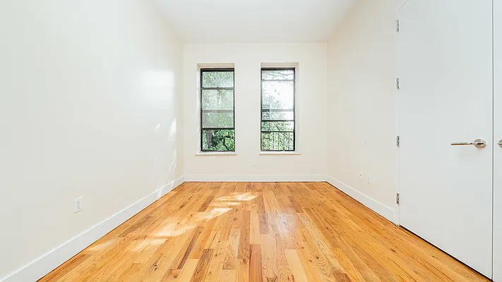 Rented by Nooklyn NYC LLC | media 16