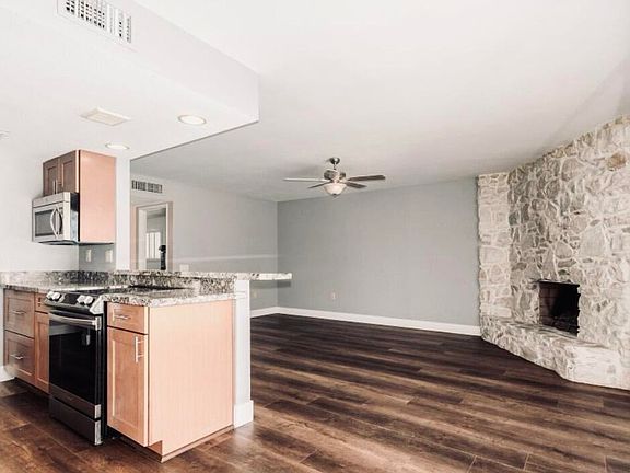 5th image of 13222 W CASTLEBAR Drive