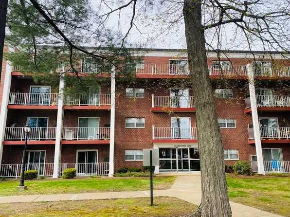 46 Greentree Ln APT 16, Weymouth, MA 02190