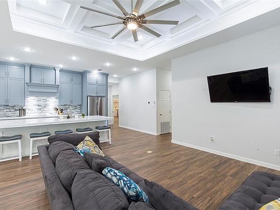 5th image of 3801 Country Meadows Dr