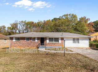 4010 Emerald Lake Dr, Decatur, GA 30035