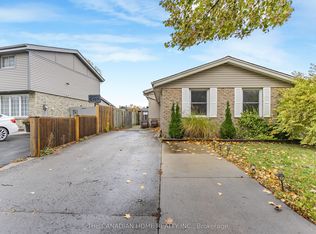 6190 Charnwood Ave, Niagara Falls, ON L2H 2G5