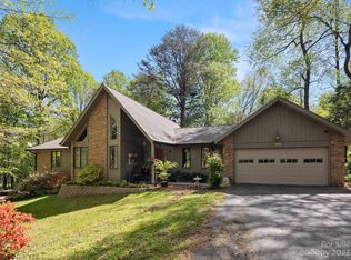 199 Foxhall Rd, Mills River, NC 28759
