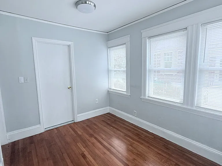 1639 Washington St — Photo 11