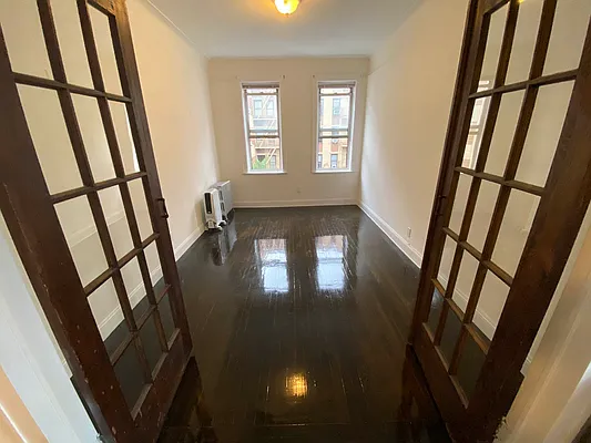 Rented by RealTegrity NY LLC | media 20