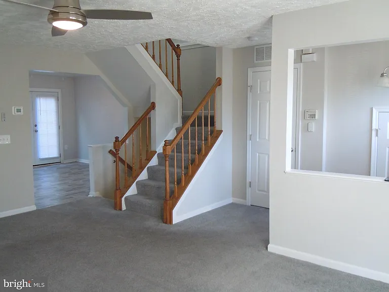 11203 Barnswallow Pl #D — Photo 2