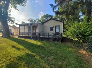 308 E Main St, Winnebago, IL 61088