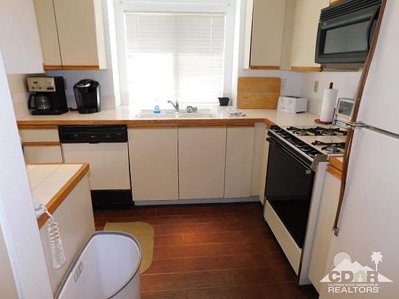 3rd image of 68001 Lakeland Dr