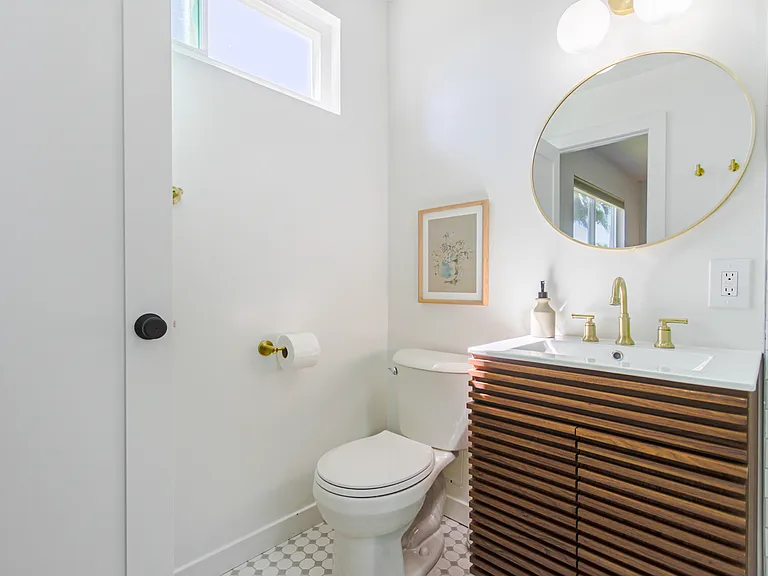 644 Arthur Ave — Photo 19