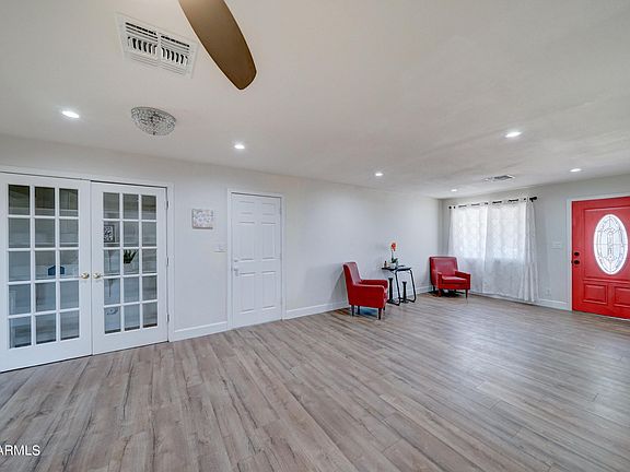 4th image of 8221 W Avalon Drive