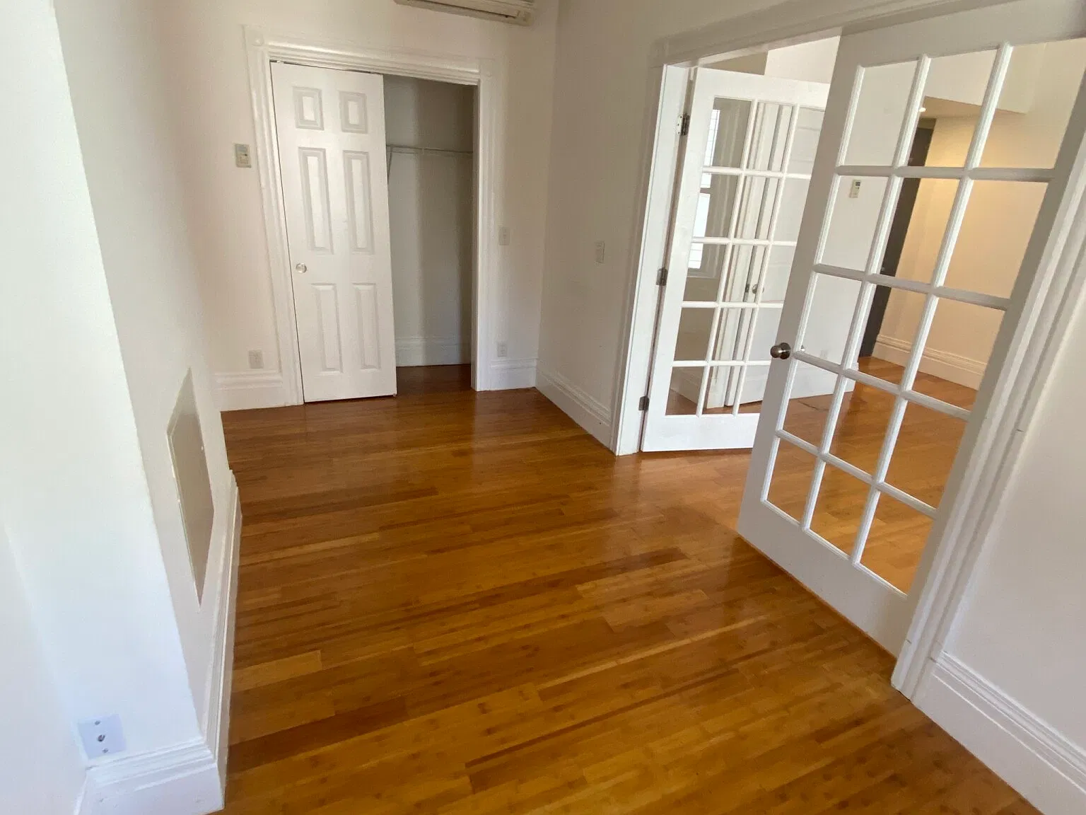 1 bed, 550 sqft, $3,100 — Photo 2