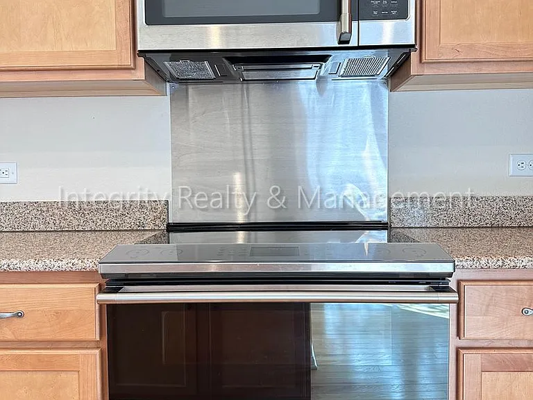 3762 Cadence Dr — Photo 10
