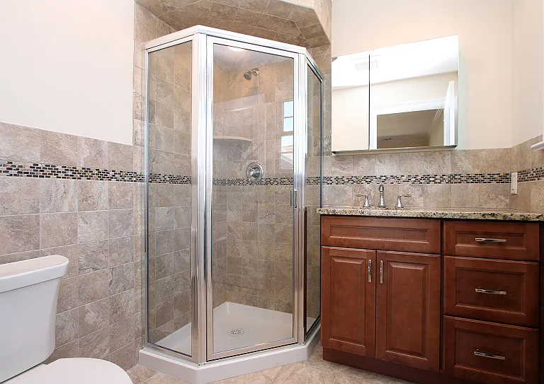 10 Lathrop Ave #B — Photo 8