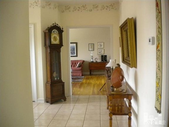 4th image of 8732 Sedgley Dr