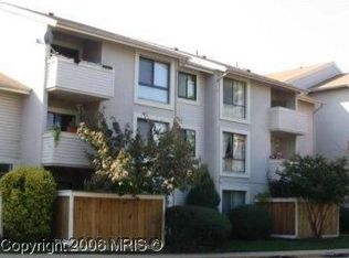 5756 Village Green Dr APT C, Alexandria, VA 22309