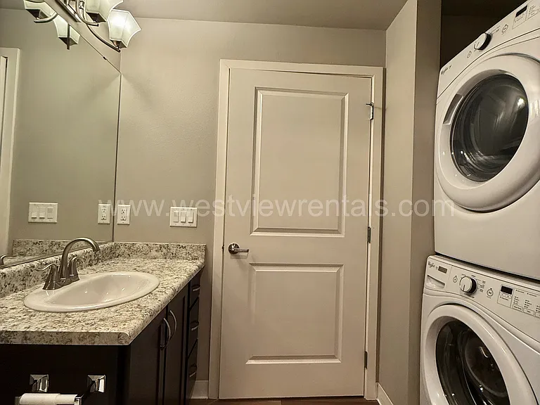 1010 Railroad Ave — Photo 30