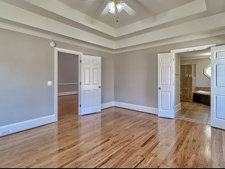 304 Chancery Ln — Photo 4